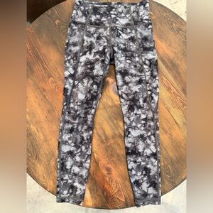 Athleta Salutation 7/8 Stash High Rise Leggings